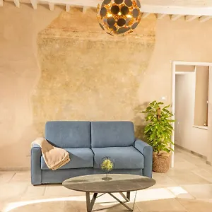 Guest house Palazzo Falcinelli Luxury In Center With Air Conditioning And Elevator, Montepulciano